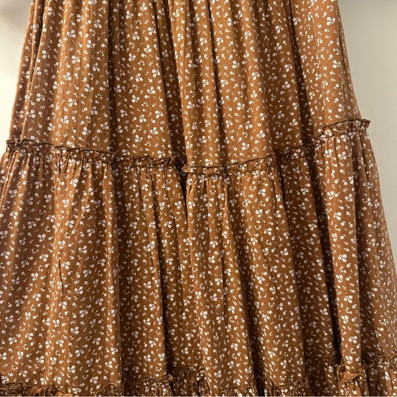 Ivy City Co Amber brown floral dress Size Small - Picture 8 of 13